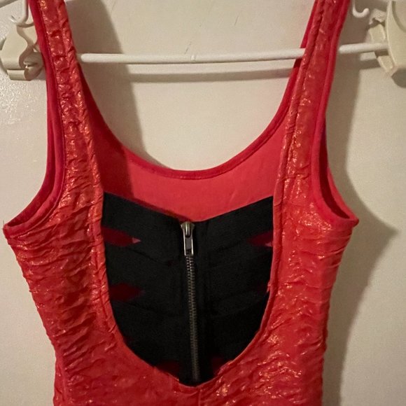 Hot, Sexy must have dress from Material Girl - Picture 6 of 12